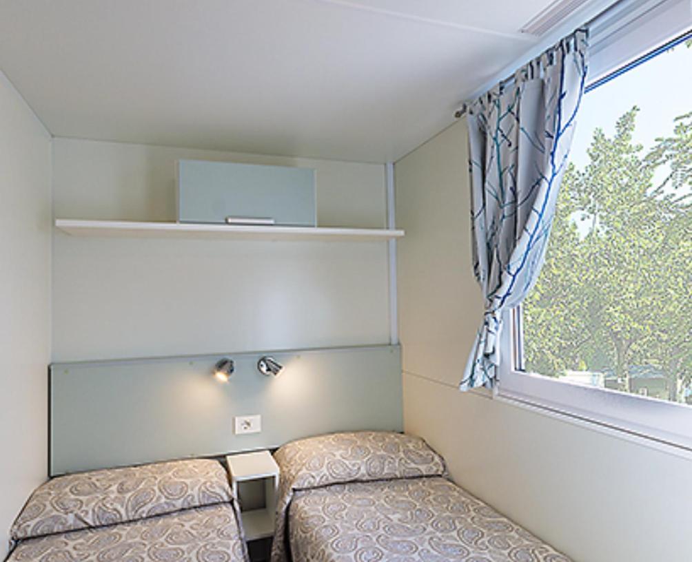 فندق Eurocampingpacengo لاتيزي المظهر الخارجي الصورة
