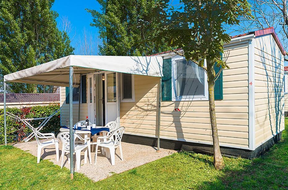 فندق Eurocampingpacengo لاتيزي المظهر الخارجي الصورة
