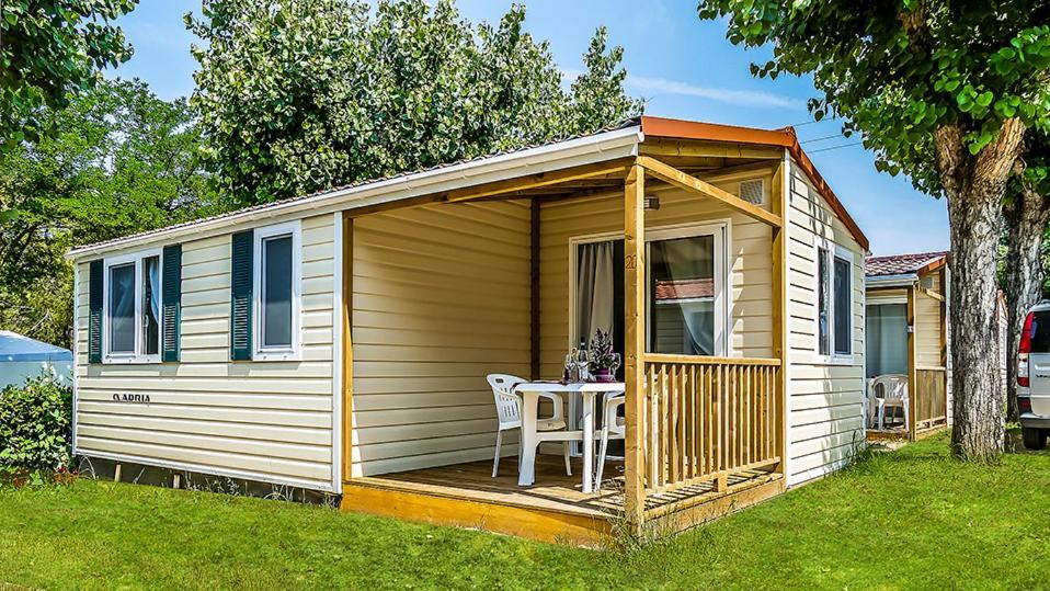 فندق Eurocampingpacengo لاتيزي المظهر الخارجي الصورة